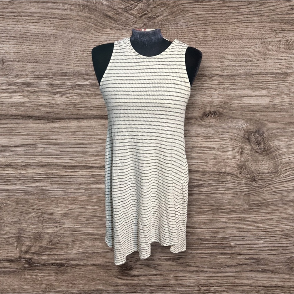 PPLA Clothing Striped Sleeveless Scoop Neck Mini Dress Size Medium